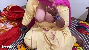 Indian Boy And Pakistani Teen With Big Boobs In Homemade Video